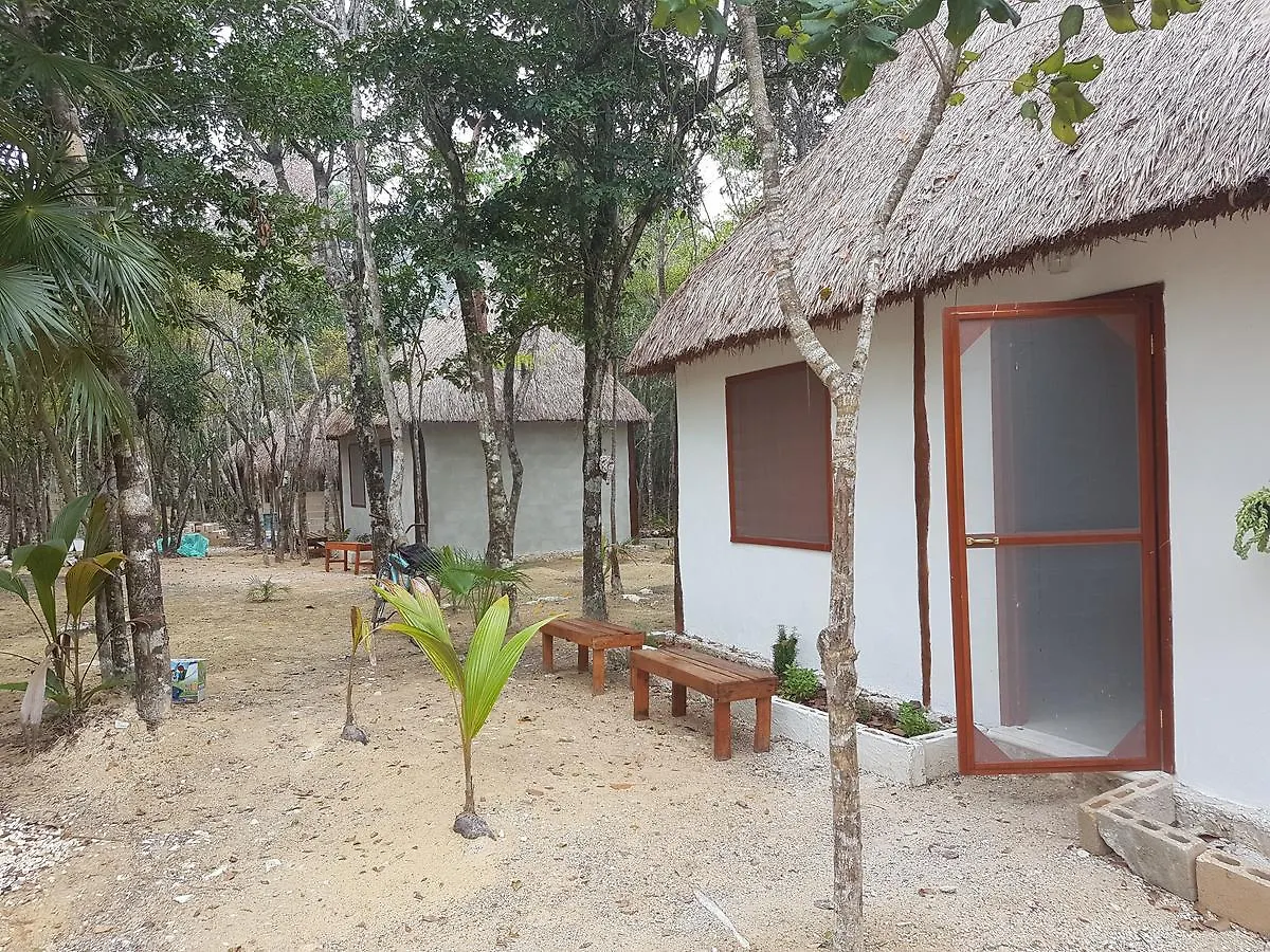 Cabanas Camping Yaxmuul Hotel Tulum Campeggio
